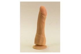 Фаллоимитатор реалистик на присоске, длина- 19 см, диаметр- 5 см